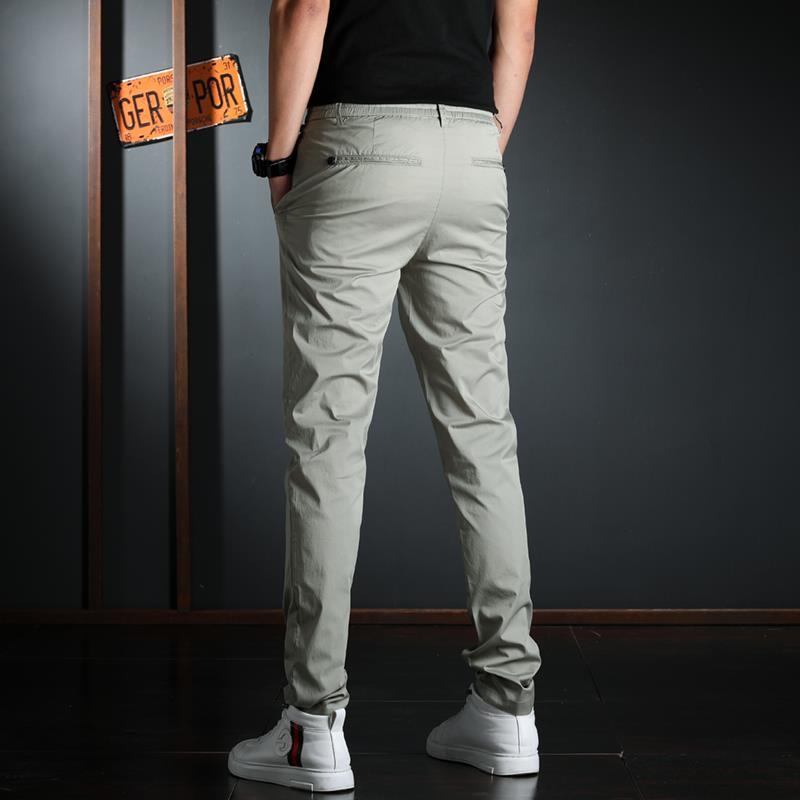 الرجال اليومية عارضة المشي لمس - مراجعة Corteiz Cargo Pant وسعره