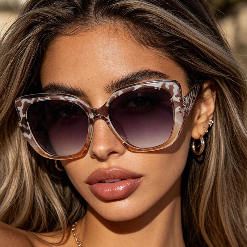 نظارة شمسية نسائية عصرية بتصمي - مراجعة Streetwear Brand Cat وسعره