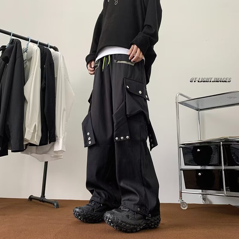 بنطال كارجو أسود متعدد الجيوب  - مراجعة Corteiz Cargo Pant وسعره
