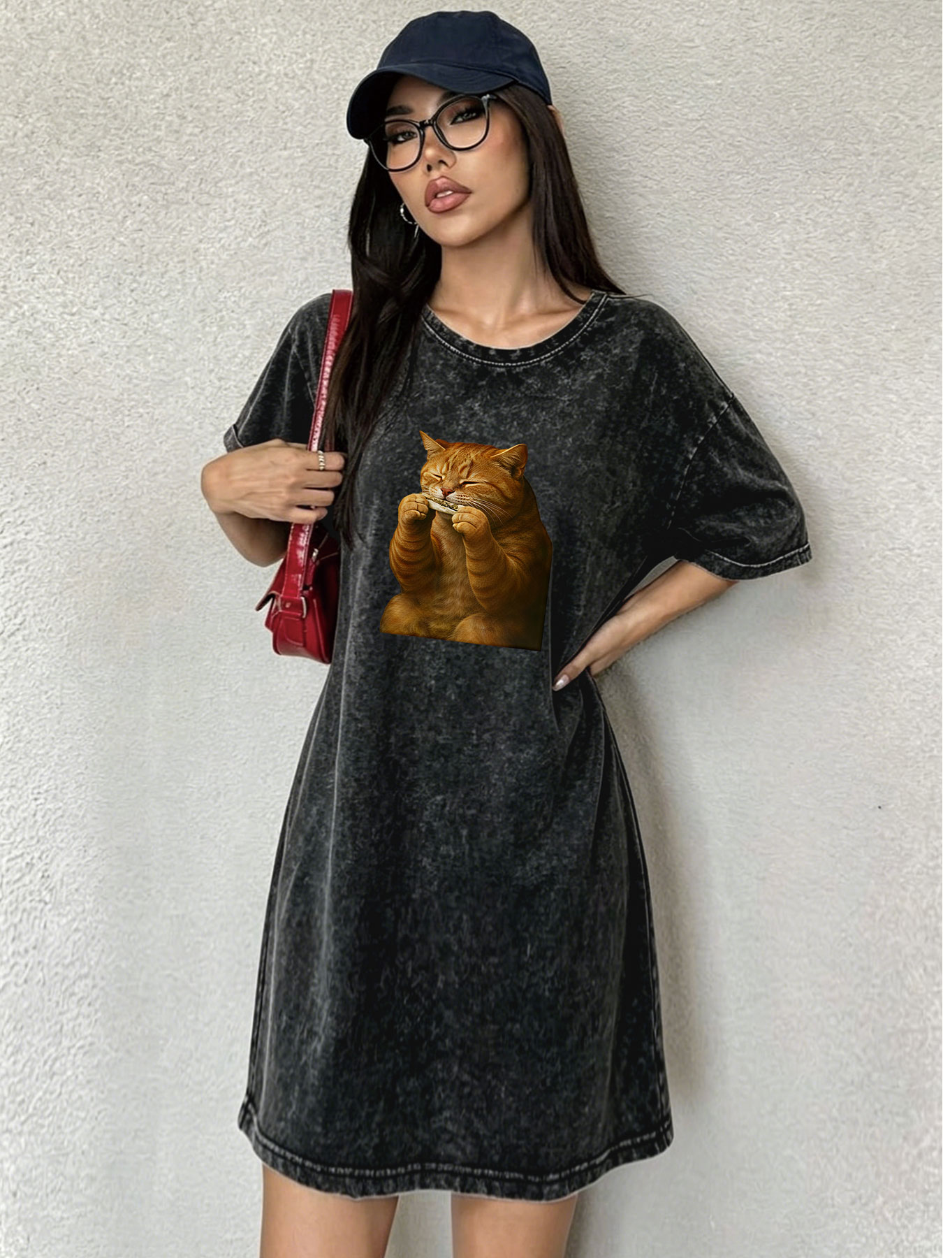 فستان تي شيرت نسائي بتصميم عتي - مراجعة Streetwear Brand Cat وسعره