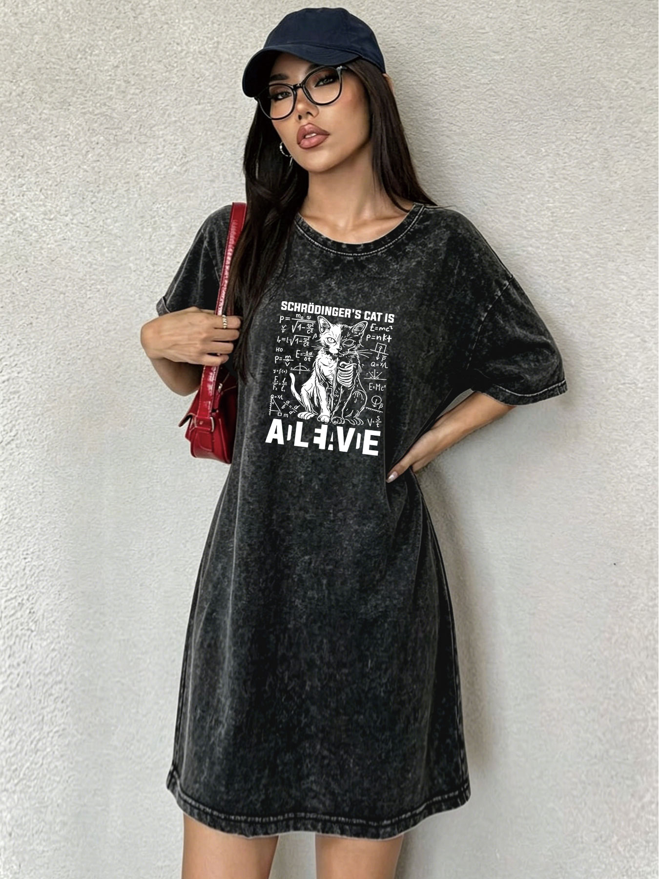 فستان تي شيرت نسائي بتصميم عتي - مراجعة Streetwear Brand Cat وسعره